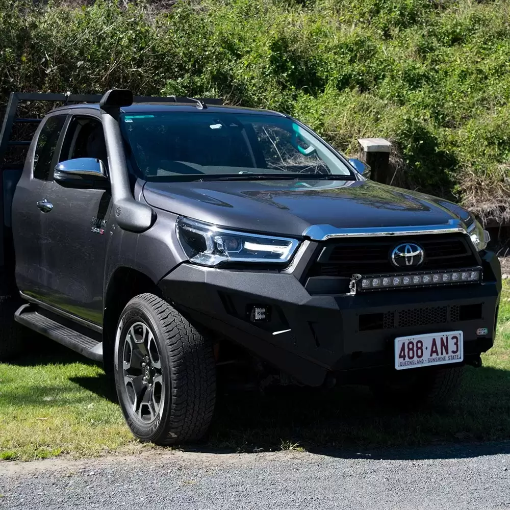EFS Xcape Bull Bar Toyota HiLux (08/2020 to 11/2025)
